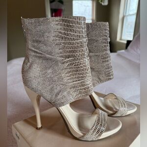 Vintage BCBGeneration Maemi Snake Pattern Stiletto Heels.